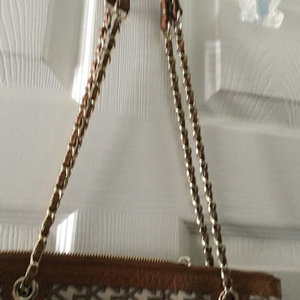 Handbag - Picture 2 of 2
